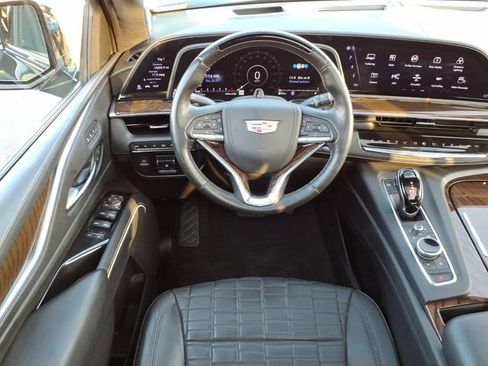 Used 2023 Cadillac Escalade Premium Luxury Platinum w/ LPO, Floor Liner Package AWD/4WD image 17