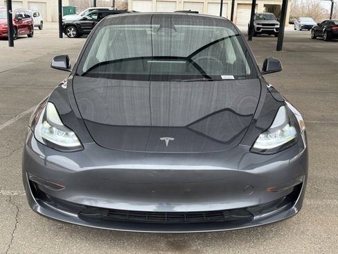 Used 2023 Tesla Model 3 Standard Range image 2