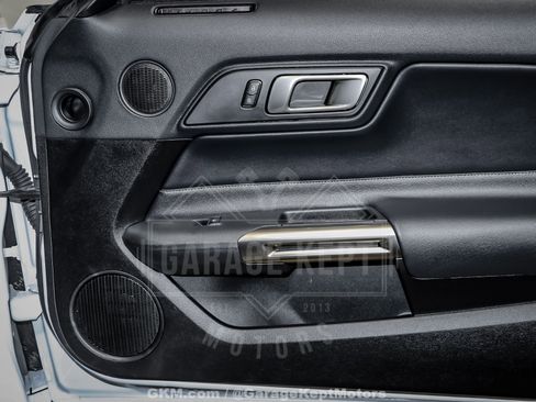 Used 2020 Ford Mustang Shelby GT500 w/ Technology Package RWD image 72