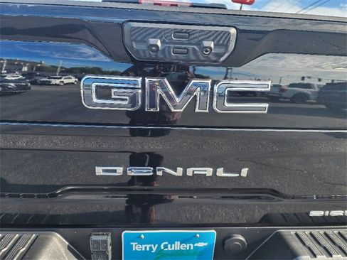 Used 2024 GMC Sierra 2500 Denali Ultimate image 10