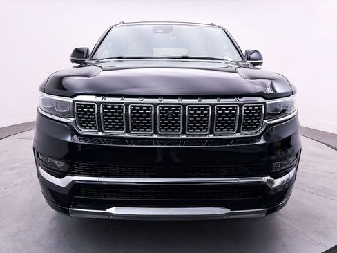 Used 2023 Jeep Grand Wagoneer Series III image 16