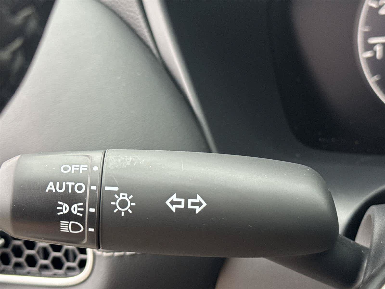 Used 2027 Honda HR-V EX-L image 21