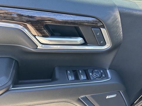 Used 2024 GMC Sierra 1500 Elevation w/ Elevation Premium Package image 17