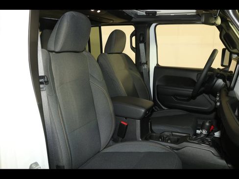 Certified 2025 Jeep Wrangler Unlimited Sport AWD/4WD image 26