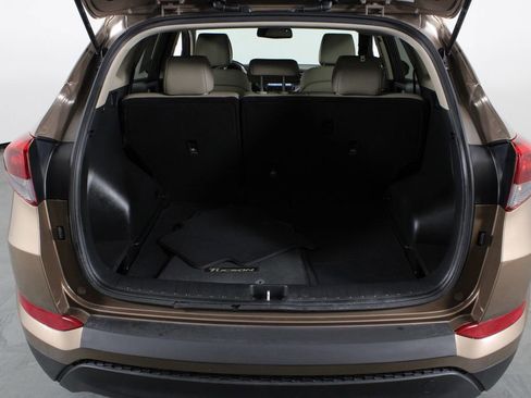 Used 2017 Hyundai Tucson SE Plus FWD image 16