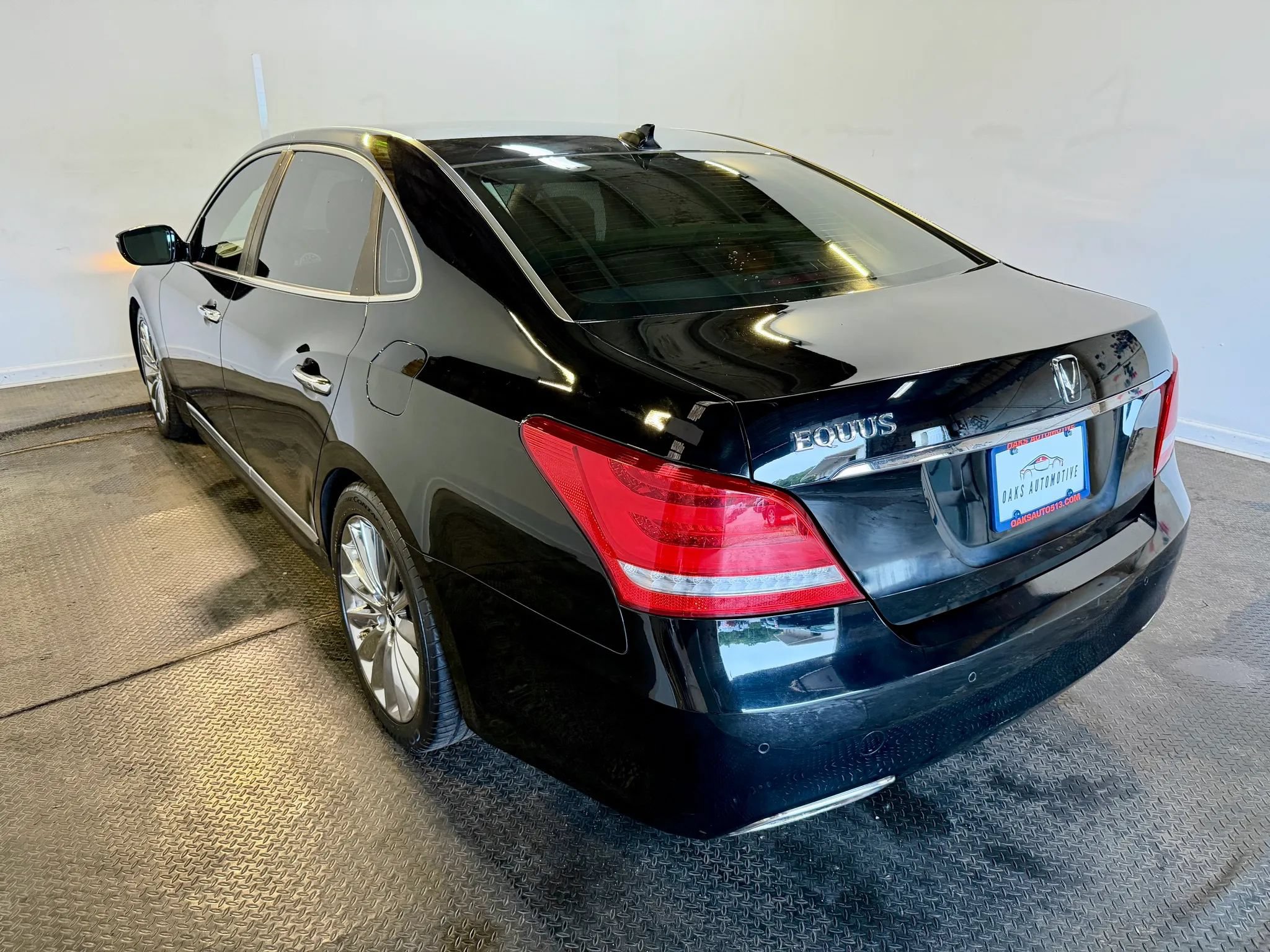 Used 2016 Hyundai Equus Ultimate RWD image 5