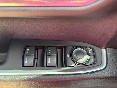 Used 2024 Chevrolet Silverado 1500 LT AWD/4WD image 11