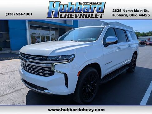 Used 2021 Chevrolet Suburban Premier w/ Premium Package AWD/4WD image 1