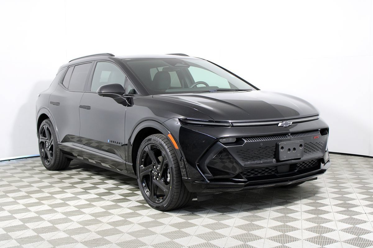 Used 2024 Chevrolet Equinox EV RS FWD image 28