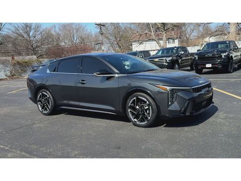 Used 2025 Kia K4 GT-Line w/ GT-Line Premium Package image 2
