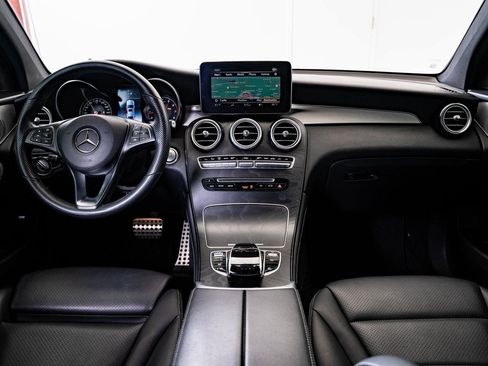 Used 2019 Mercedes-Benz GLC 300 4MATIC Coupe image 34