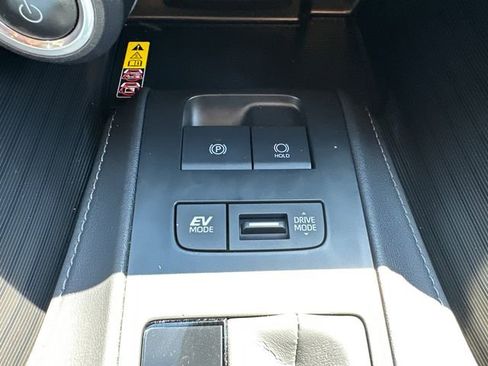Certified 2023 Toyota Venza Nightshade AWD/4WD image 46