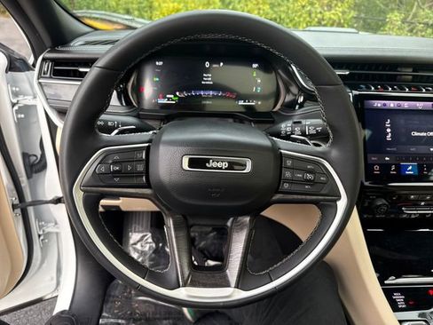 Used 2023 Jeep Grand Cherokee 4xe w/ Luxury Tech Group II image 19