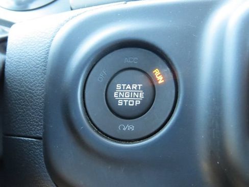 Used 2022 Jeep Wrangler Unlimited Rubicon 4xe AWD/4WD image 26