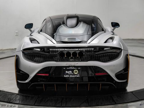 Used 2021 McLaren 765LT RWD image 16