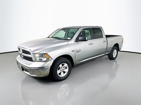 Used 2020 RAM 1500 Classic SLT RWD image 3
