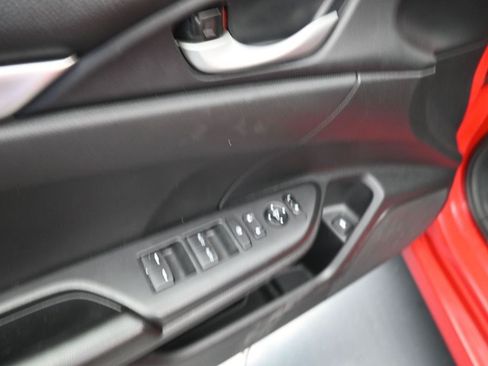 Used 2019 Honda Civic Sport image 10