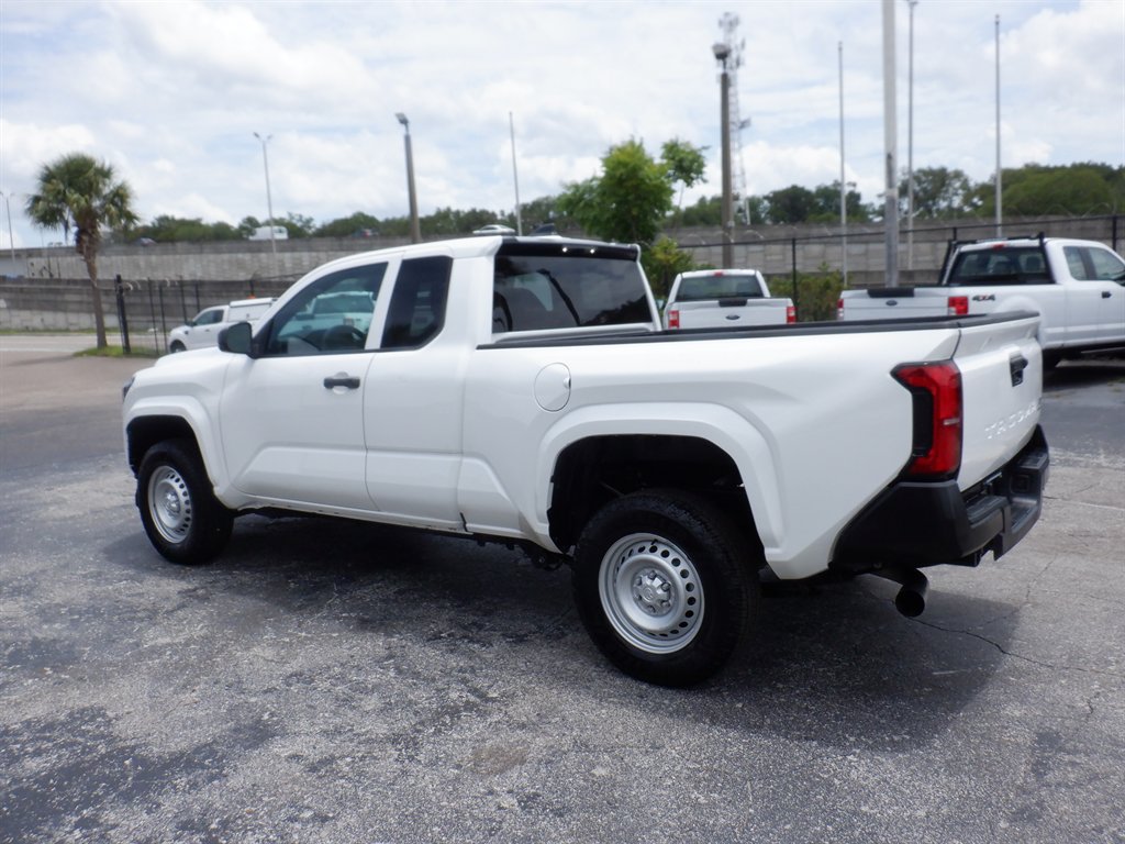 Used 2024 Toyota Tacoma SR RWD image 3