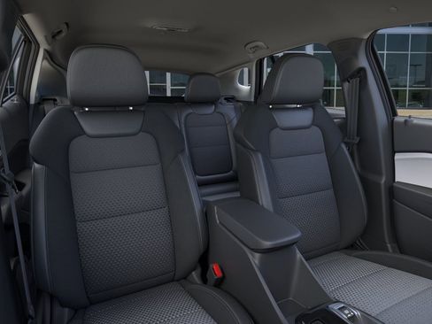 New 2026 Chevrolet Trax LT w/ Driver Confidence Package FWD image 17