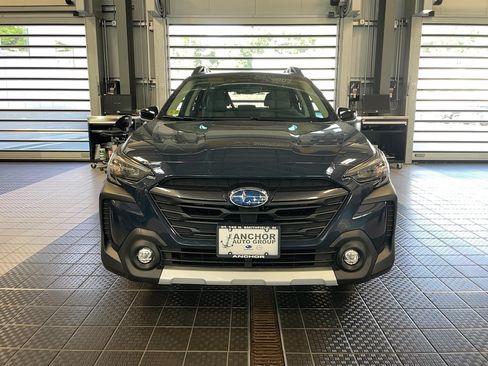 Used 2024 Subaru Outback Limited AWD/4WD image 2