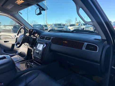 Used 2013 GMC Sierra 3500 Denali image 43