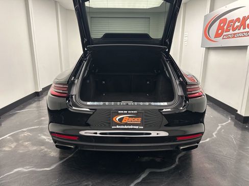 Used 2018 Porsche Panamera 4 image 30