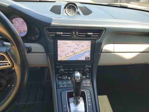 Used 2018 Porsche 911 Carrera GTS image 28