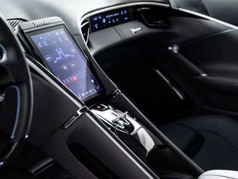 Used 2024 Ferrari Roma image 6