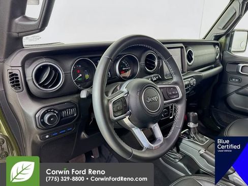 Used 2022 Jeep Wrangler Unlimited Sahara image 11