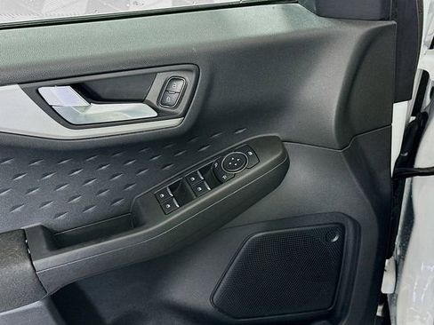 Used 2020 Ford Escape SE FWD image 18