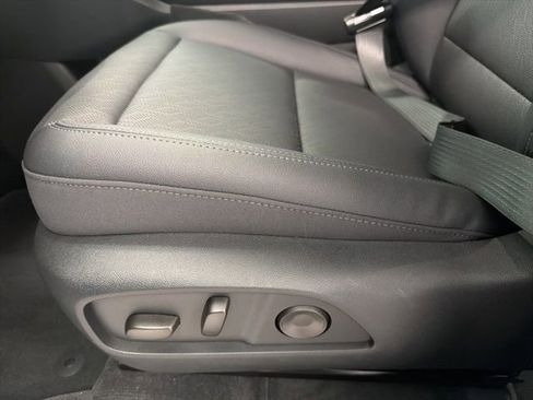 New 2026 Chevrolet Equinox LT image 14