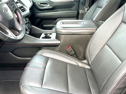 Used 2024 Chevrolet Tahoe RST w/ Luxury Package AWD/4WD image 13
