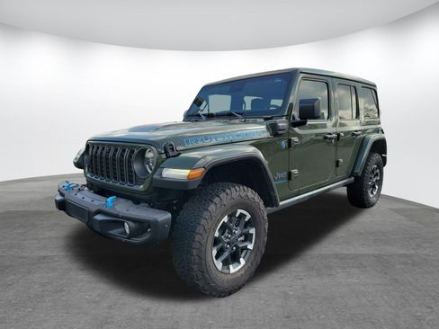 Used 2024 Jeep Wrangler Unlimited Rubicon 4xe image 25