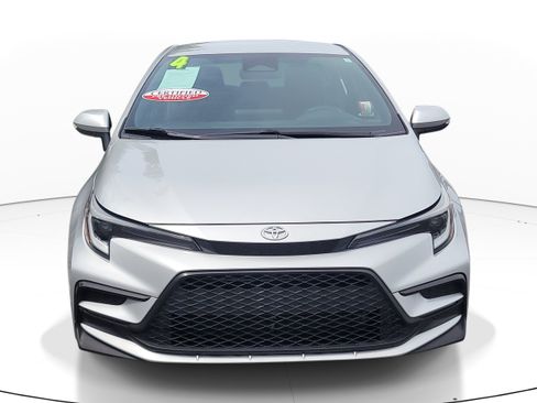 Certified 2024 Toyota Corolla SE FWD image 2