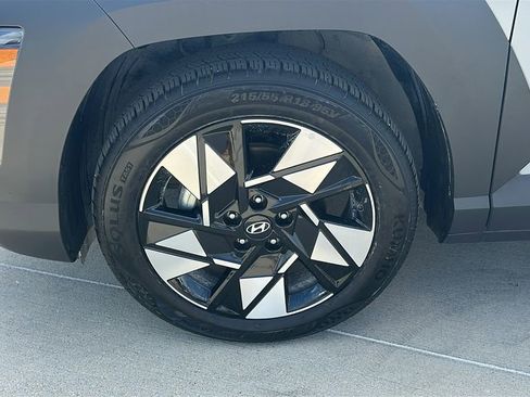 Used 2025 Hyundai Kona SEL image 6