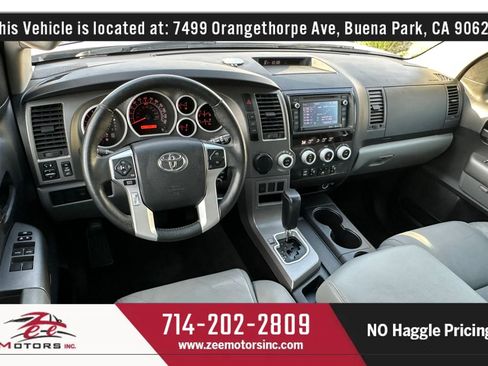 Used 2015 Toyota Sequoia SR5 w/ Premium Package RWD image 18