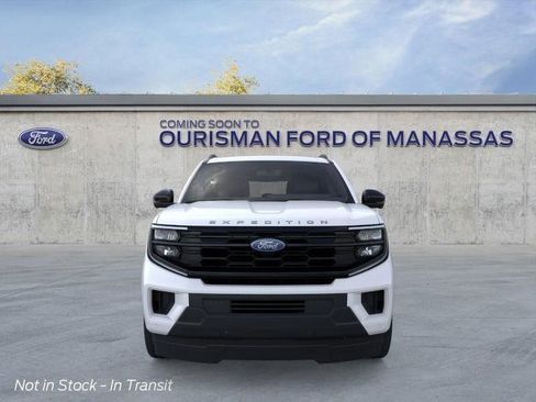 New 2026 Ford Expedition Active image 2