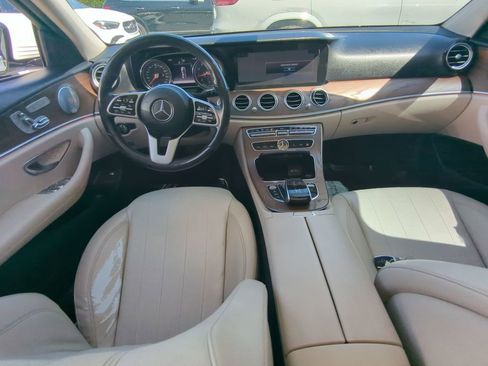 Used 2019 Mercedes-Benz E 300 image 2