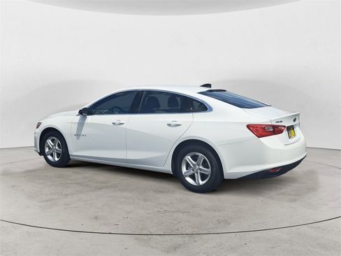 Used 2023 Chevrolet Malibu LS w/ Driver Confidence Package image 5