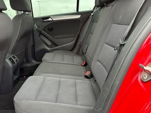 Used 2014 Volkswagen Golf TDI image 11