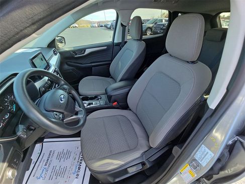 Used 2022 Ford Escape SE image 11