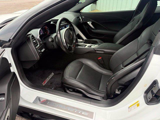 Used 2018 Chevrolet Corvette Z06 w/ Z07 Performance Package RWD image 4