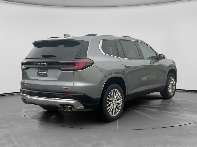 Used 2026 GMC Acadia Denali w/ Super Cruise Package AWD/4WD image 3