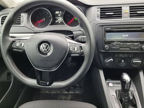 Used 2015 Volkswagen Jetta SE image 22