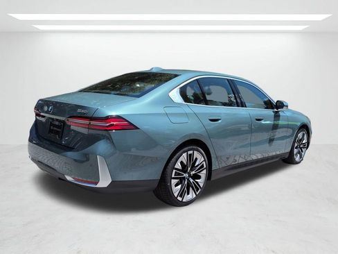 New 2026 BMW 530i w/ Premium Package RWD image 4