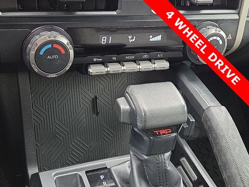 Used 2024 Toyota Tacoma TRD Off-Road image 19