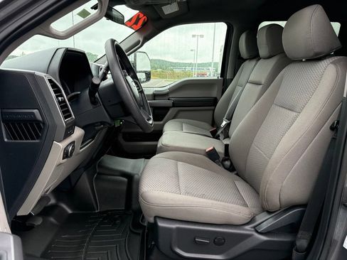 Used 2022 Ford F350 XLT w/ XLT Premium Package AWD/4WD image 12