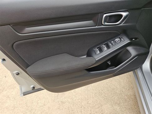 Used 2025 Honda Civic Sport image 13