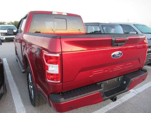 Used 2018 Ford F150 XLT w/ Equipment Group 302A Luxury AWD/4WD image 4