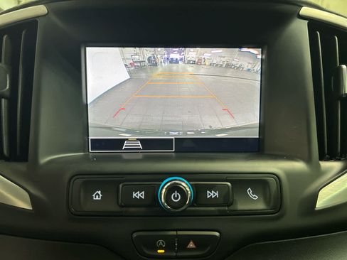 Used 2023 GMC Terrain SLE FWD image 5